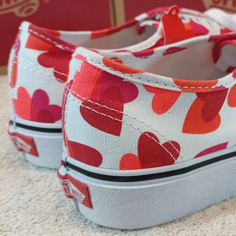 Vans Men's 4 / Women's 5.5 Authentic Hearts Red White VN0A348A40Q